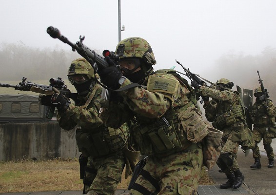 JGSDF soldiers of the 1st Division