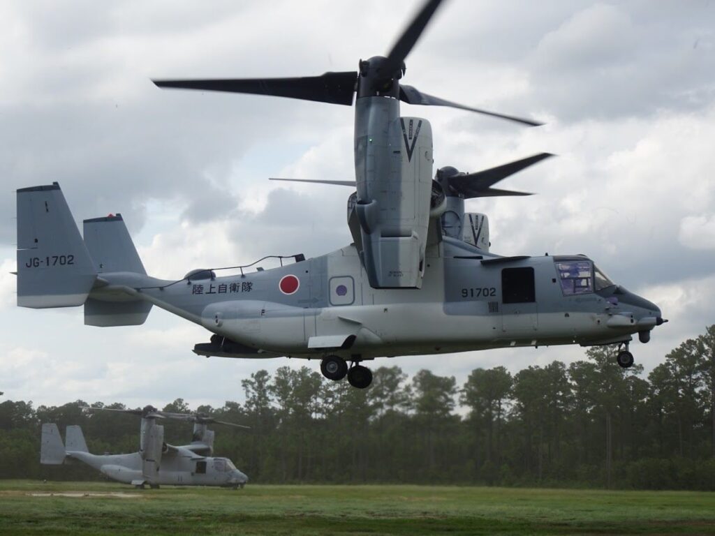 Japanese and US V-22 ospreys